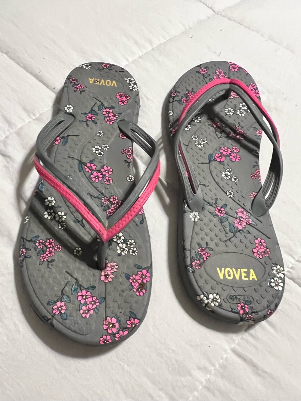 Vibes size 11/12 Women's Gray & Pink Floral Flip Flop Sandals
